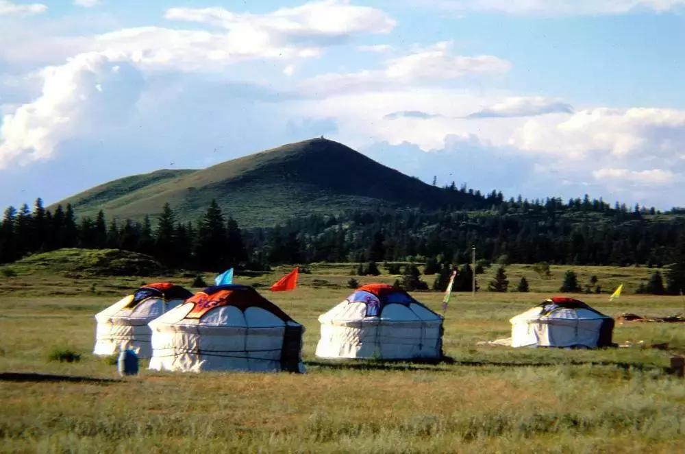 把旅馆挂网上需要什么 (把旅馆搬到山上的人)