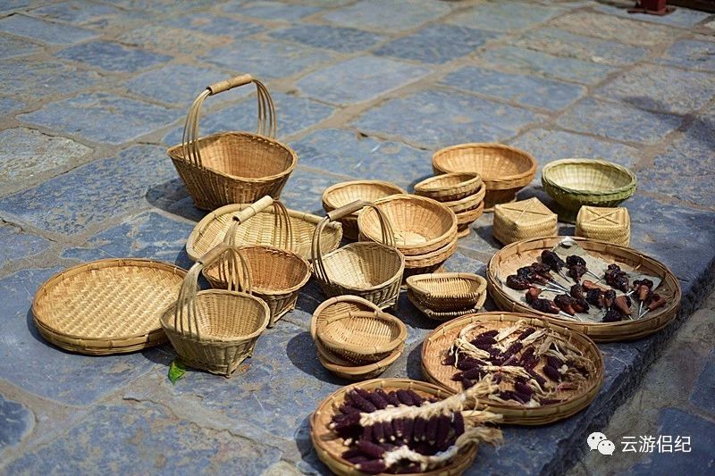 与“十二道锋味”撞满怀