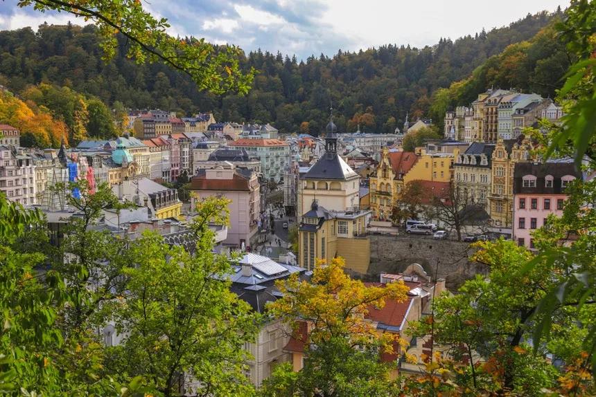 一杯咖啡50块钱,一杯咖啡5元