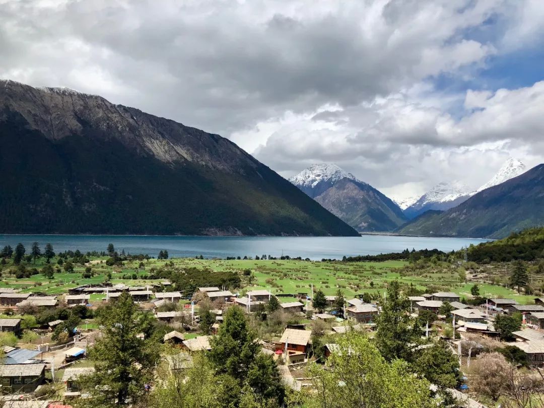 在温哥华、*藏西**、苏州、厦门、北京卖宝马是怎样的体验？