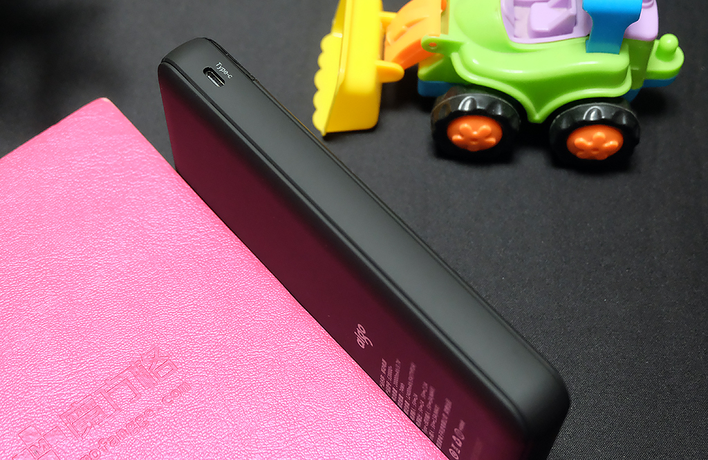 自从有了它，我的智能生活从此无忧-爱国者移动电源E20000+体验