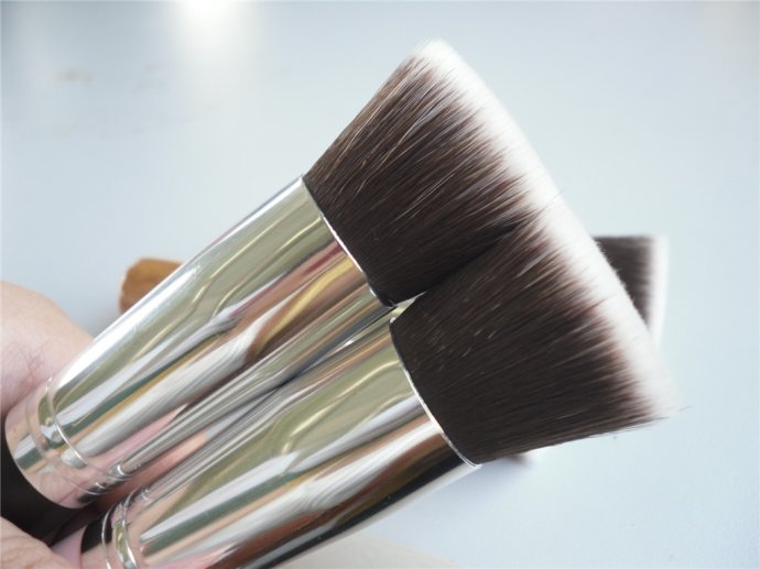 化妆刷的使用方法初级化妆教程,化妆教程初学者用什么化妆刷