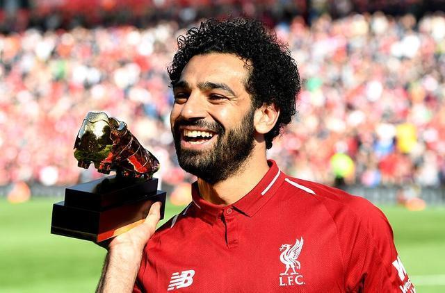 一笛晚风吹梦，伴随至终的歌声——战斗到底的KOP看台！