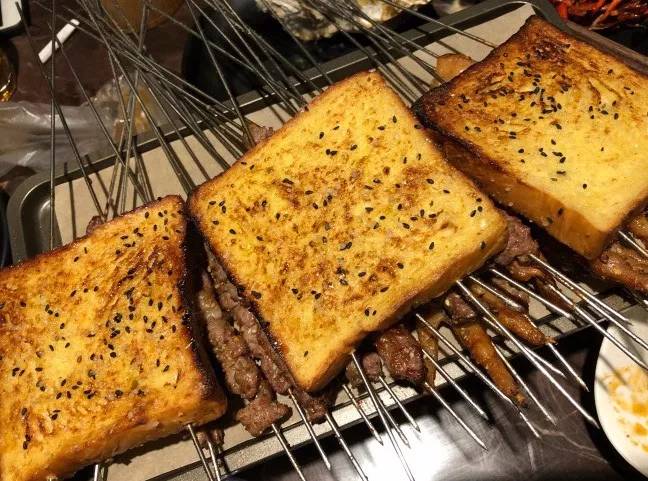 世界杯看球攻略图,又能看世界杯又能喝酒的地方