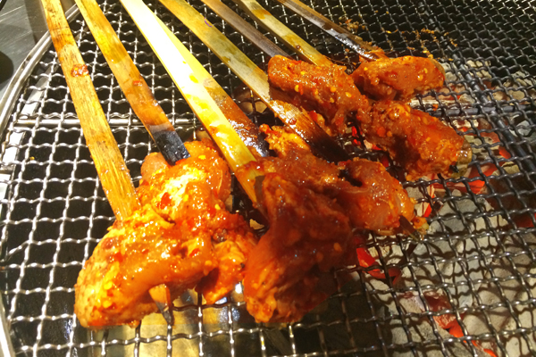 屋顶上的烤肉,屋顶上的火锅串串