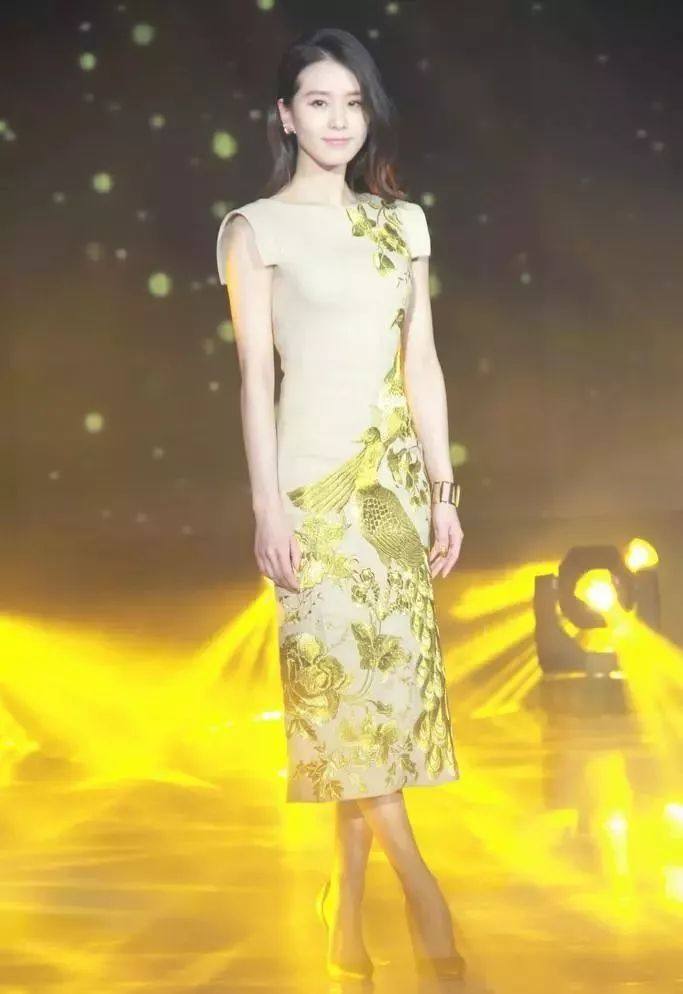 刘诗诗穿旗袍美得倾国倾城，惊艳了众人，惊艳了时光！