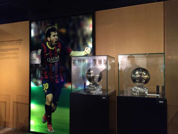 巴萨女足欧冠主场在诺坎普吗,巴萨主场诺坎普英文