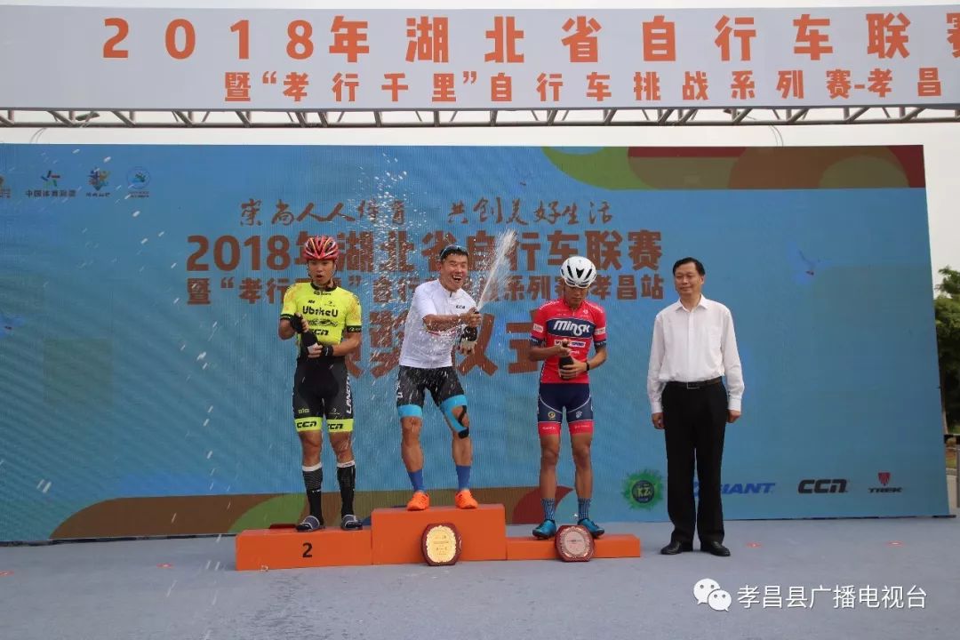 瀛熷畻鏁呴噷瀛濇槍,瀛濇槍姊﹂噷鑺卞洯