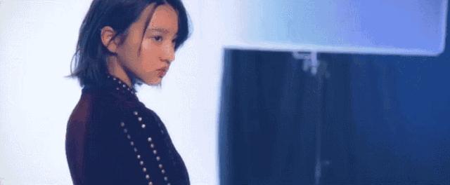 鏈ㄦ潙鎷撳搲鐨勪袱涓コ鍎垮ぇ鐖嗘枡,鏈ㄦ潙鎷撳搲2046鎷嶄簡浜斿勾