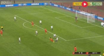 国足王燊超助攻,国足7号王燊超走位