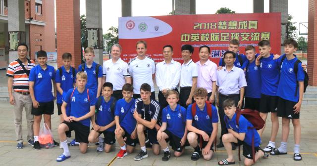 足梦视界｜中英足球文化交流，首站湛江轰动全城