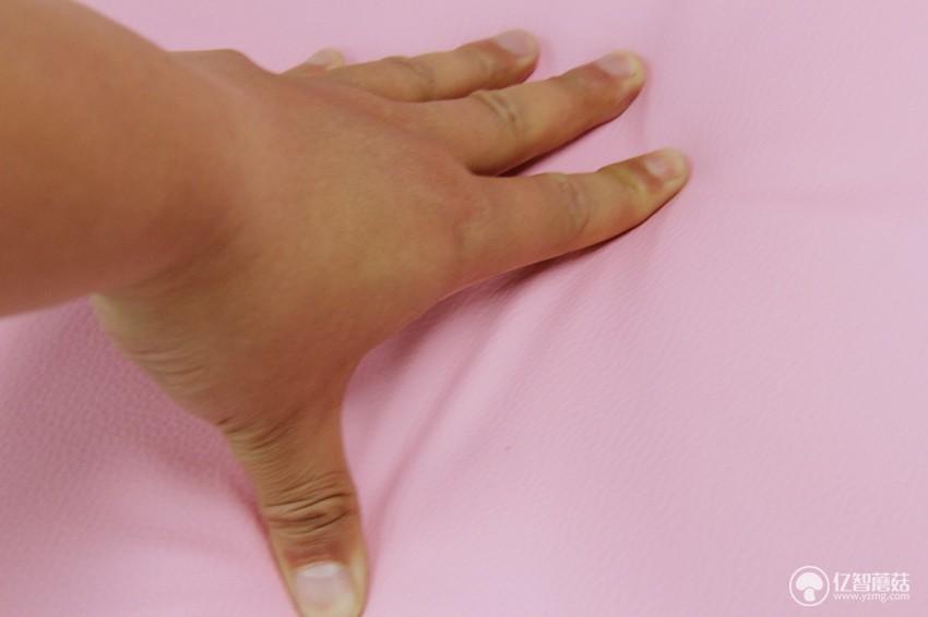 傲风af050测评,傲风电竞椅大耳狗测评