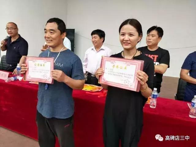 世界杯校园足球展示,青少年足球联赛精彩瞬间