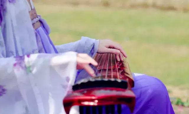 10首唯美诗词,这8首诗词道尽人情世故