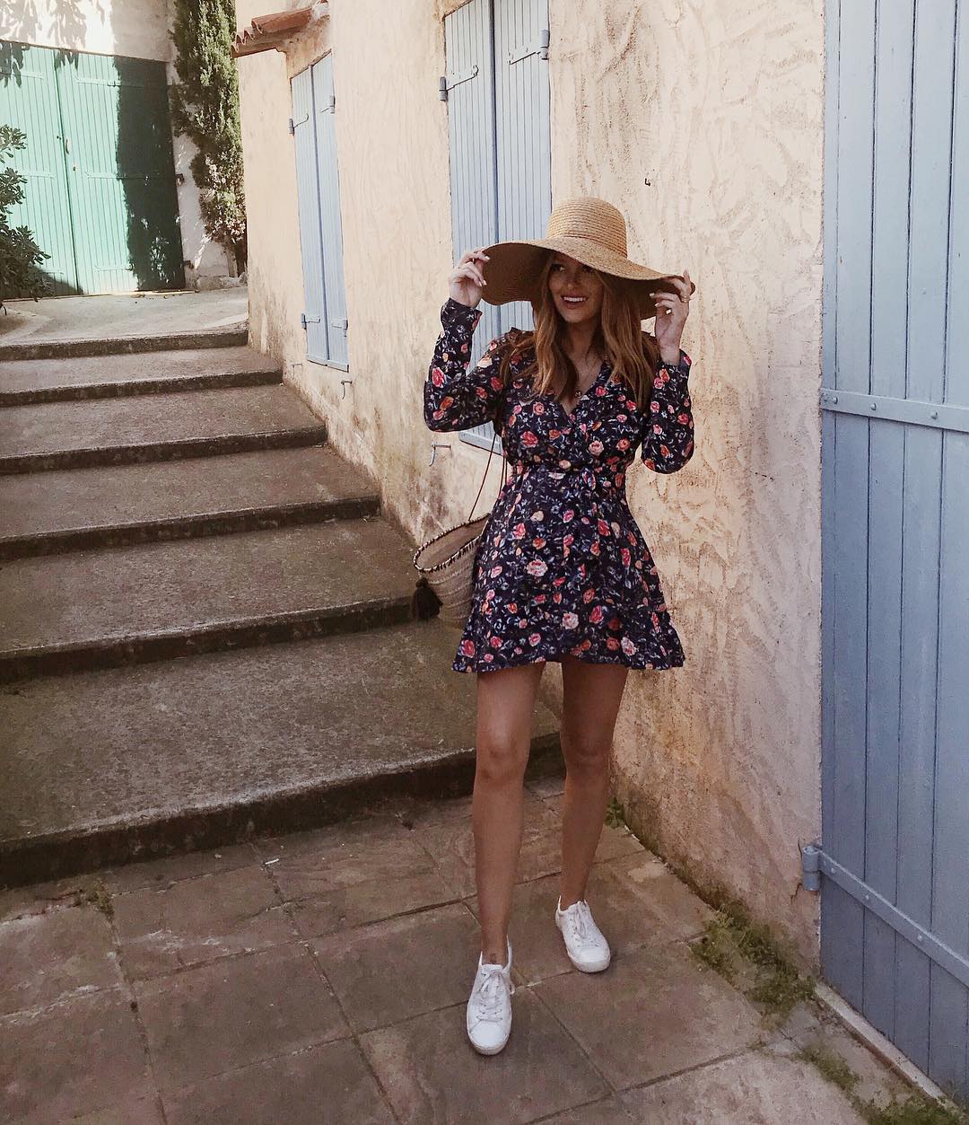 孕早期冬款孕妇装推荐,红色7-10个月孕妇装