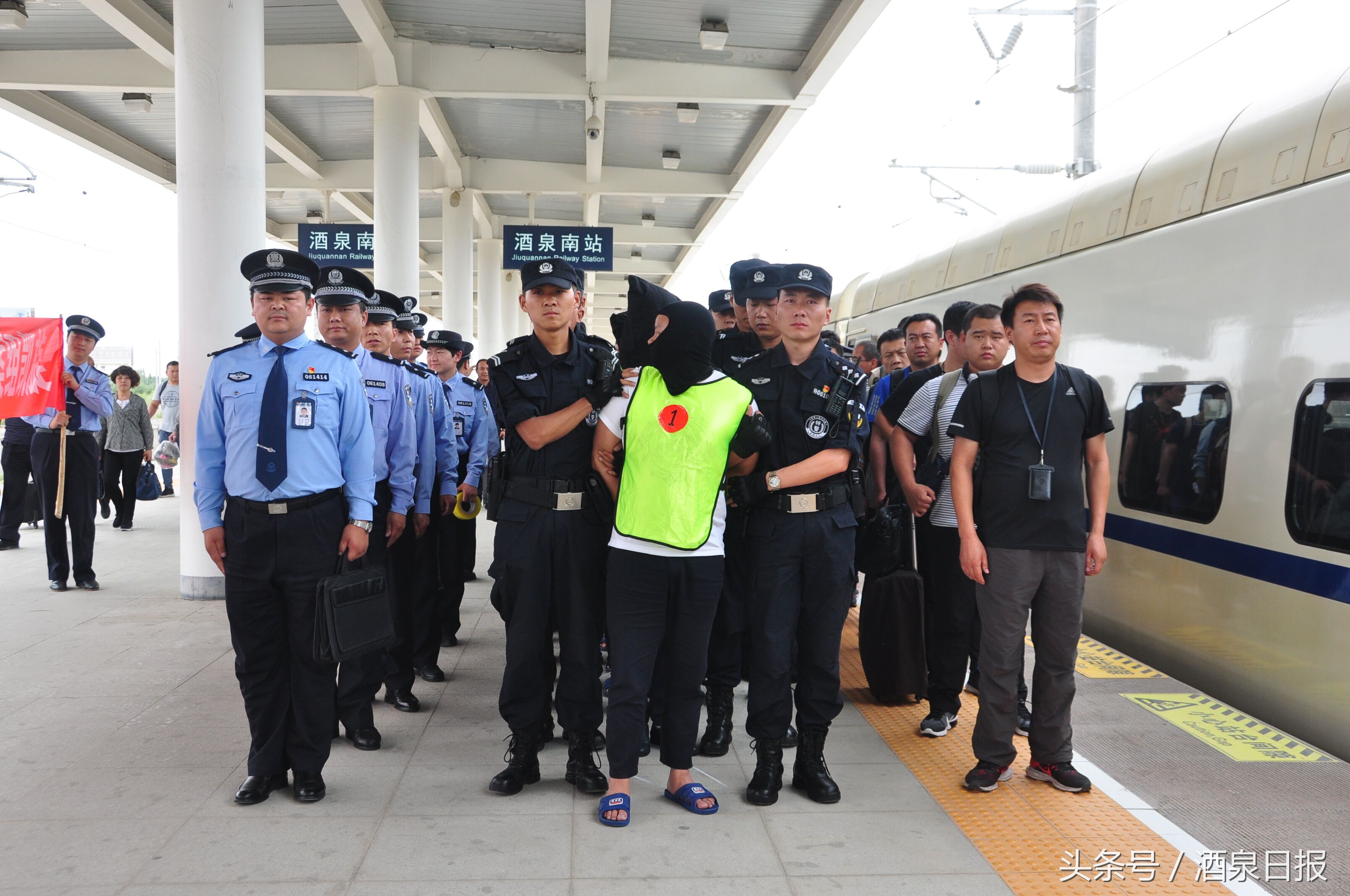 酒泉公安局肃州分局破获诈骗案,最近酒泉诈骗案