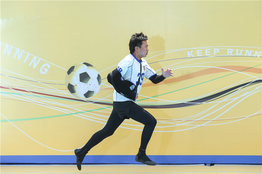 邓超奔跑吧,奔跑吧邓超百人拔旗障碍赛