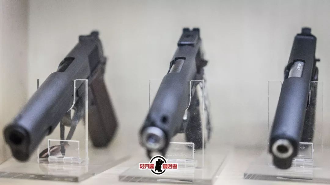 男人天堂，一起逛逛俄罗斯的“*器武**”商店