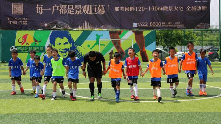 c罗参加5人制足球,c罗青训视频