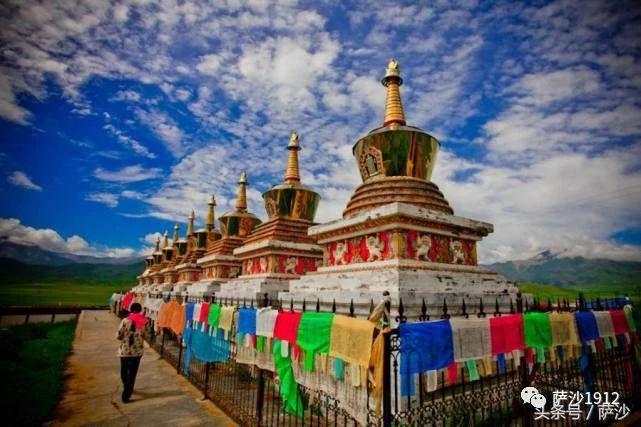 人死后出现神奇的现象,密宗的虹身成就虹化现象怎么解释