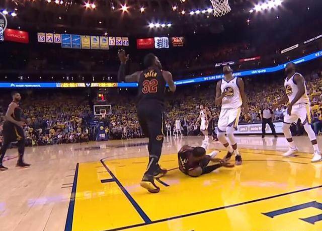 湖人vs掘金g1争议判罚,辽疆总决赛g1判罚