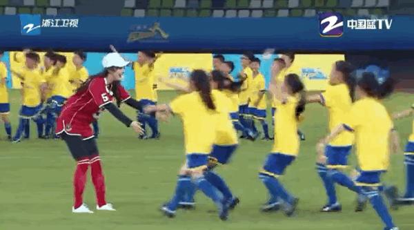 杨幂上跑男的个人照,杨幂参加过几次跑男