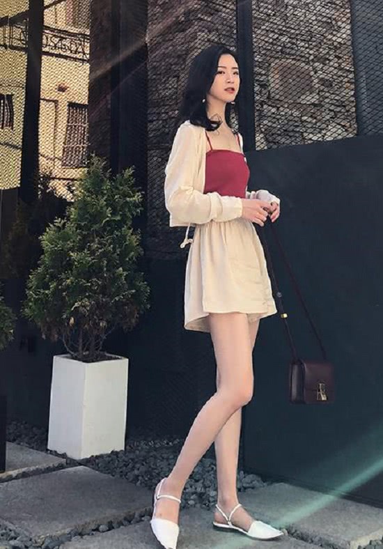 透气百搭，防晒轻薄，兼具时尚感的短款外套，赶紧get起来