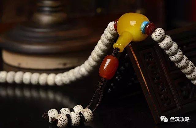 星月菩提盘着有些珠子返阴怎么办,星月菩提盘玩时可以在脸上蹭油吗