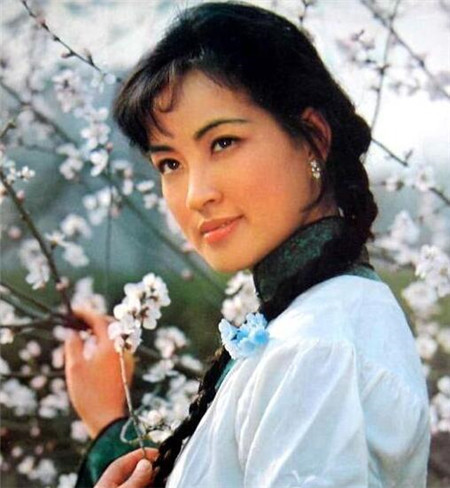 刘晓庆谈坐牢后,刘晓庆回忆因逃税入狱