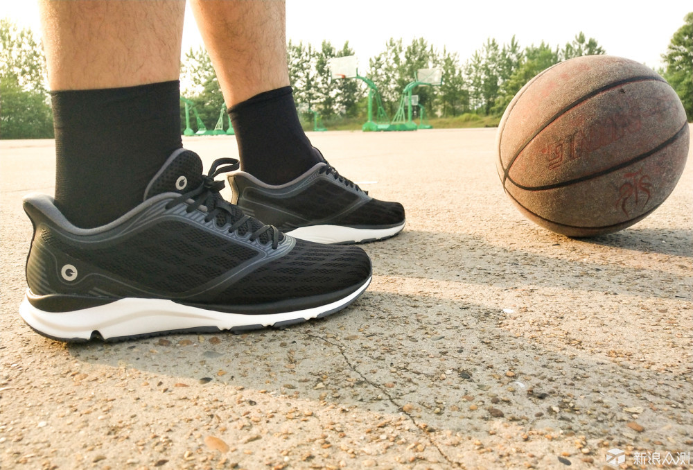 amazfit羚羊跑鞋,amazfit羚羊轻户外跑鞋2