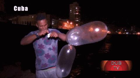 谁也不能阻止一只成精的套套*爱做**做的事