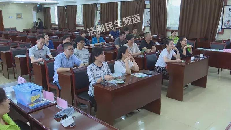 「健康天元」家庭医生服务进单位预防夏季颈椎病