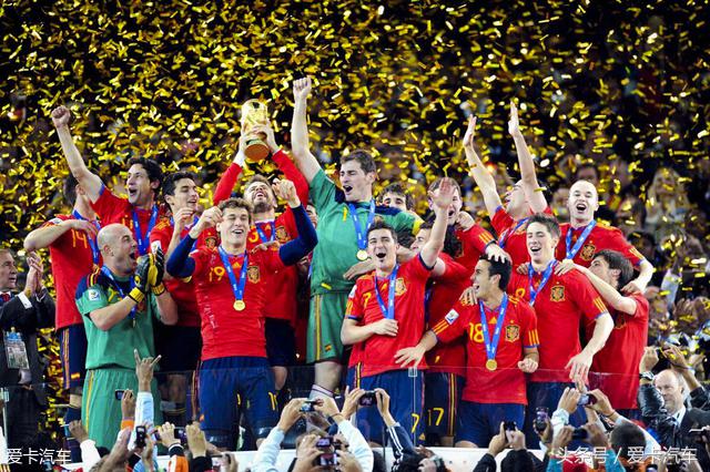 足球文化与社会影响,足球文化与中国足球的发展