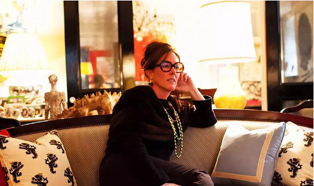 设计师KateSpade在纽约自缢自杀，川普女儿希拉里女儿纷纷悼念