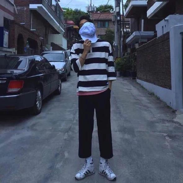 男生穿哪种休闲裤比较好看,男士休闲裤穿宽松点好看吗