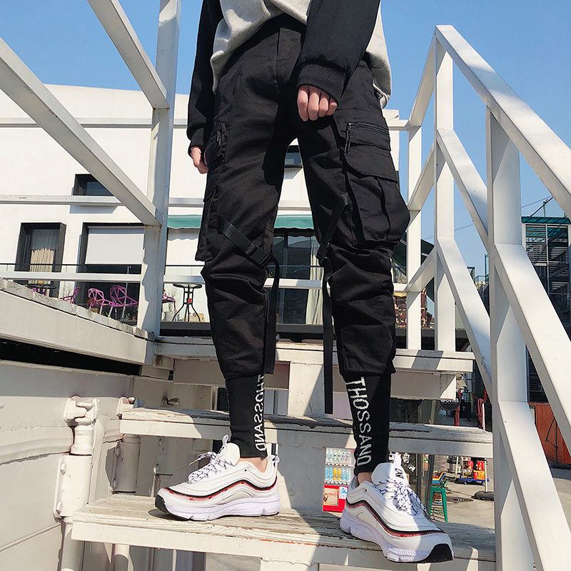 男生穿哪种休闲裤比较好看,男士休闲裤穿宽松点好看吗