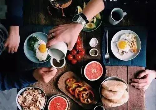 早餐哪些食物不能吃看完你就懂,早餐吃鸡蛋的4大忌