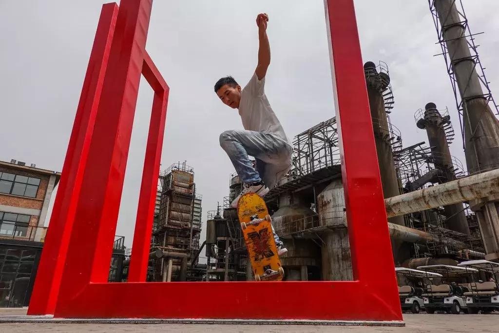 索尼黑卡数码相机dsc-rx100m6,索尼dsc-rx100m6黑卡6代数码相机