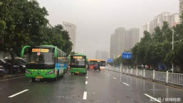 直击广东暴雨车,直击广东暴雨抢险救援