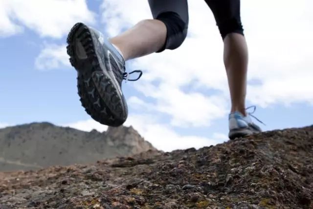 跑者最易受伤的三个部位,四种常见的运动损伤