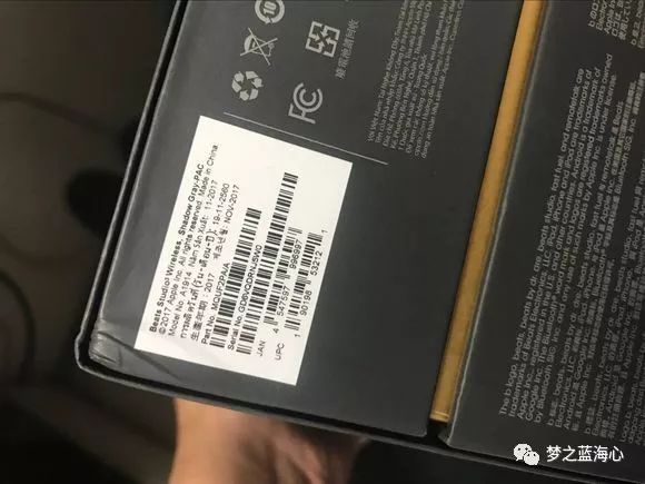 托人从香港带回来的beatsstudio3wireless录音师三代蓝牙怎么看起来有点怪？