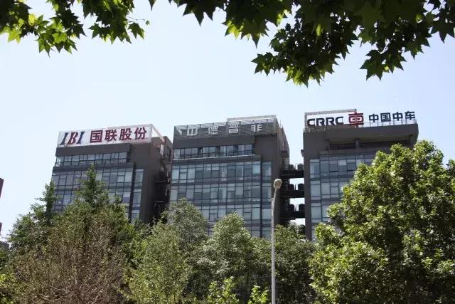 湾流国际——不是市中心的总部基地｜睿和研究