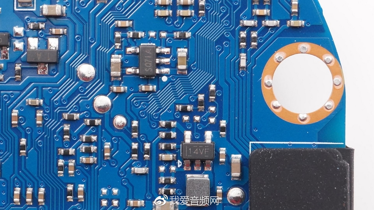 天猫精灵智能音箱boom拆解,天猫精灵智能音箱x3和X6对比