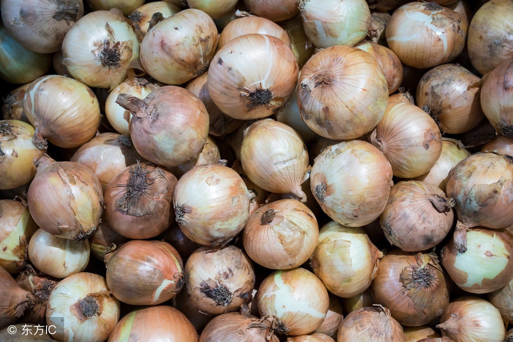 一瓣蒜，吃出7种健康！按照这5个“公式”，补肾活血，养肝护胃