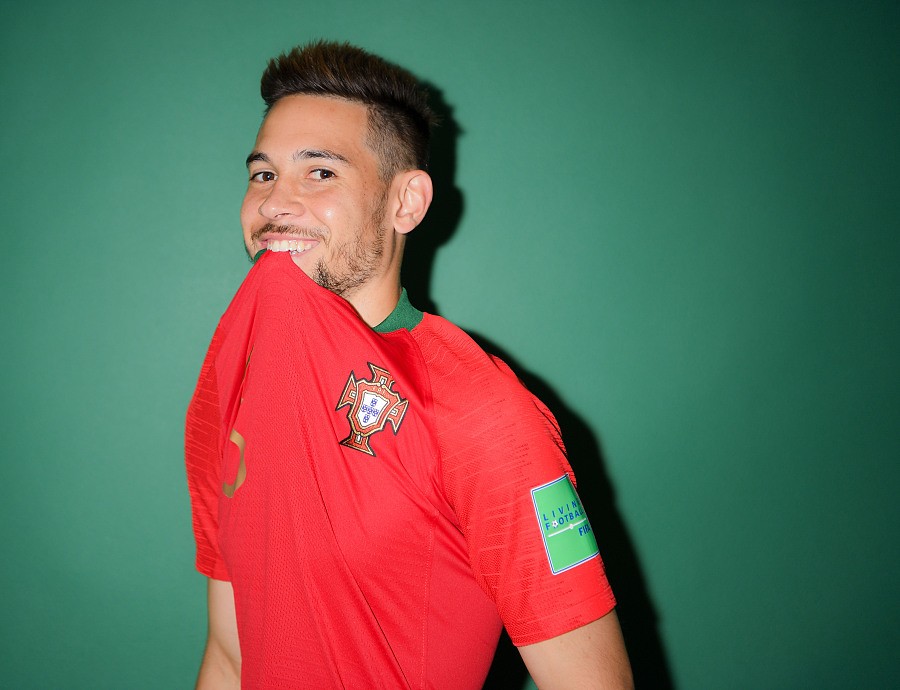 世界杯葡萄牙c罗高清大图,不一样的世界杯原版