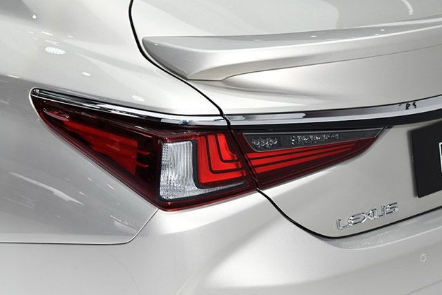 BBA劲敌将上市，发动机全球第一，奔驰也怕它，30万身价100万档次