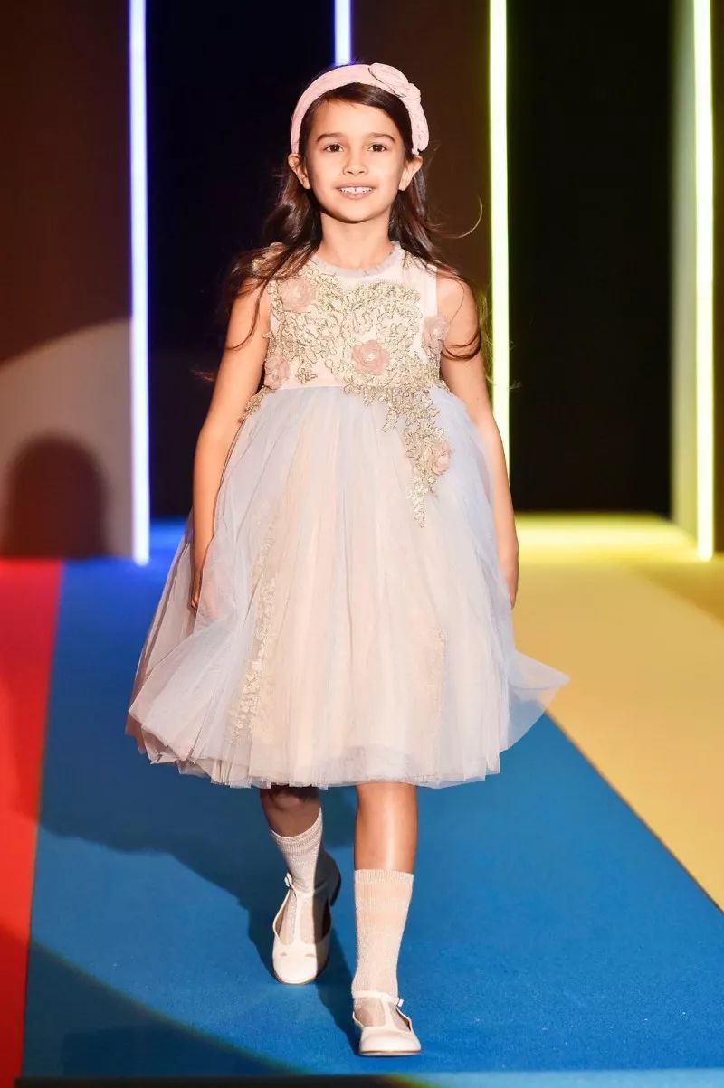 大牌女童装6-12岁潮款高级感,洋气时髦女童装1-4岁