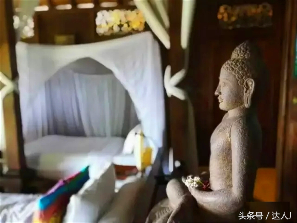 布罗莫火山要走多远,布罗莫是活火山吗