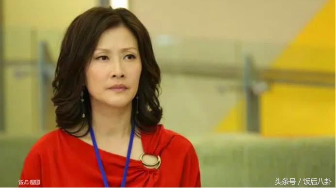 黎姿与关咏荷对比照,关咏荷和黎姿怎么长得一模一样