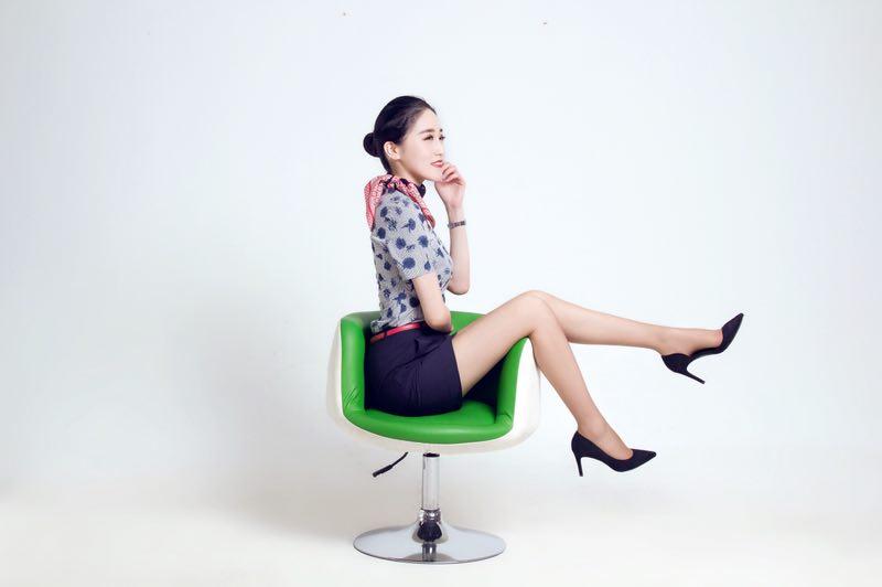 空姐辞职转行网红视频,空姐转行当网红成功案例